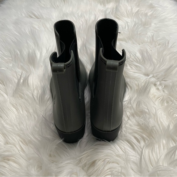 Urban Outfitters rain boots - Picture 4 of 8